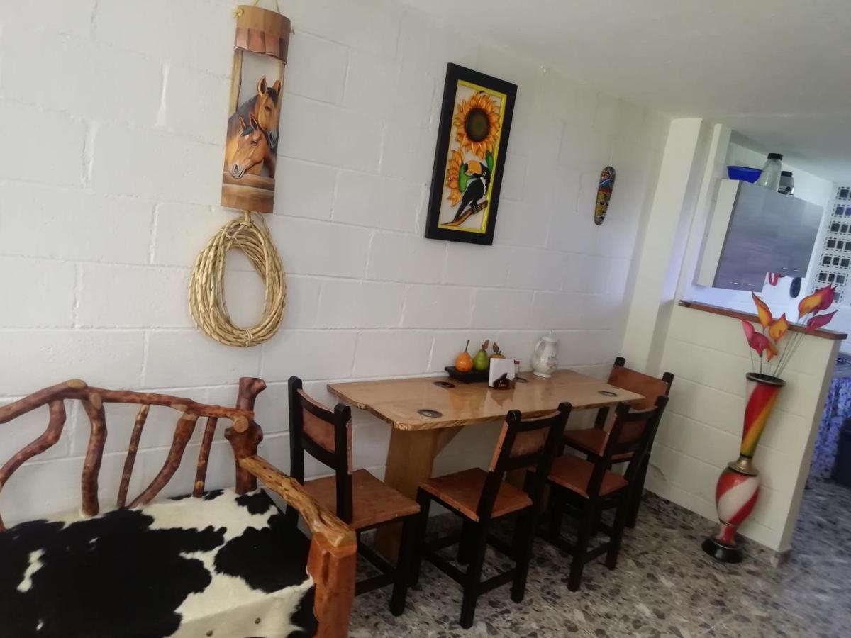 Apartamento Campestre Медельин Экстерьер фото